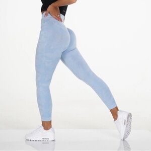 NVGTN Ice Blue Camo Leggings L